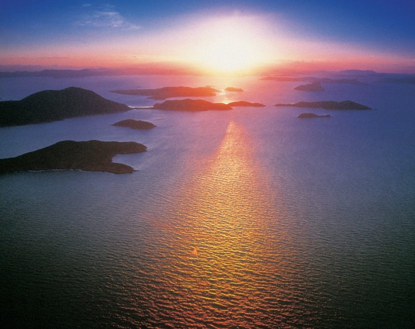 The whitsundays queensland australia sunset - Important Information on Covid-19
