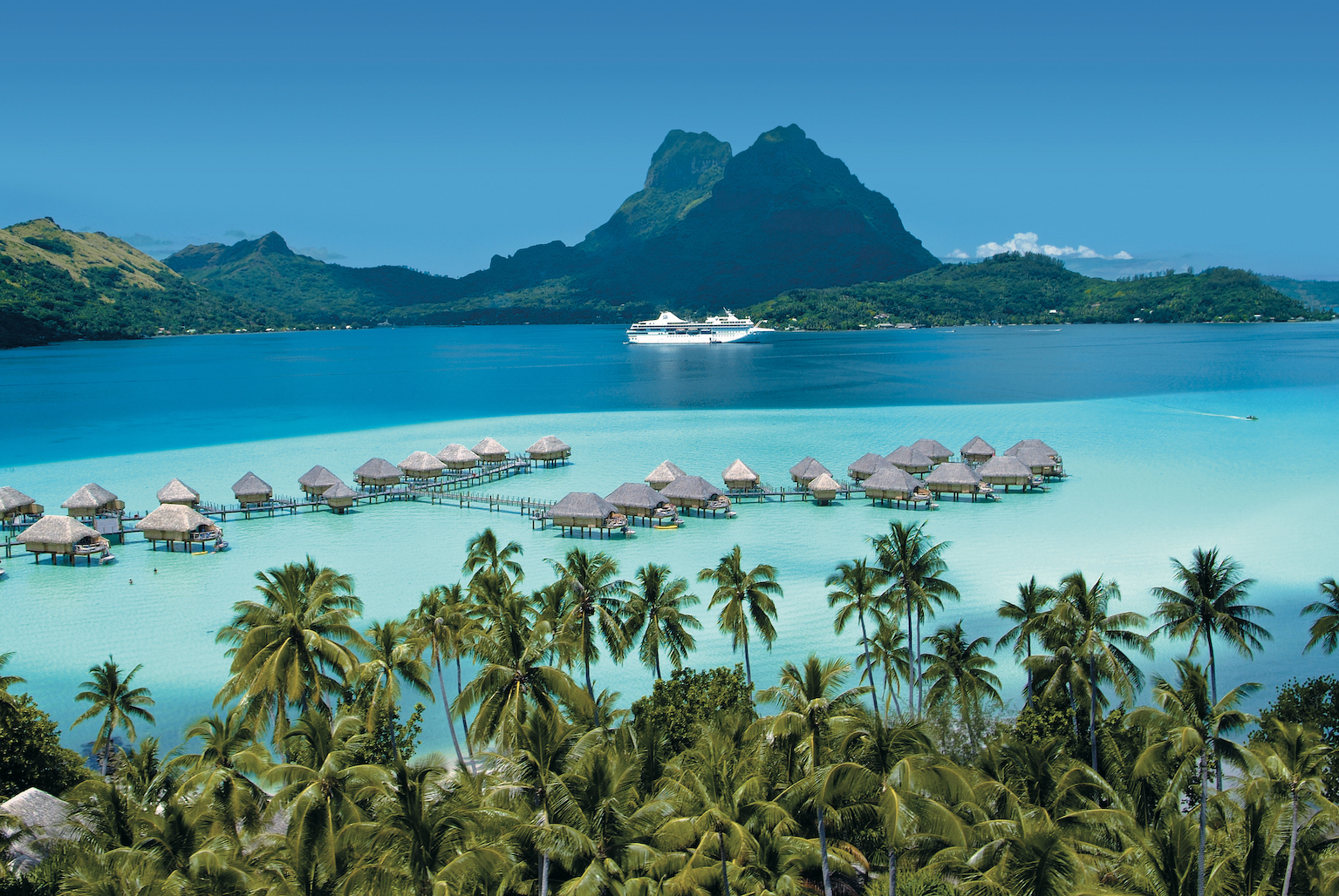 tahiti-cruise-bora-bora-paul-gauguin